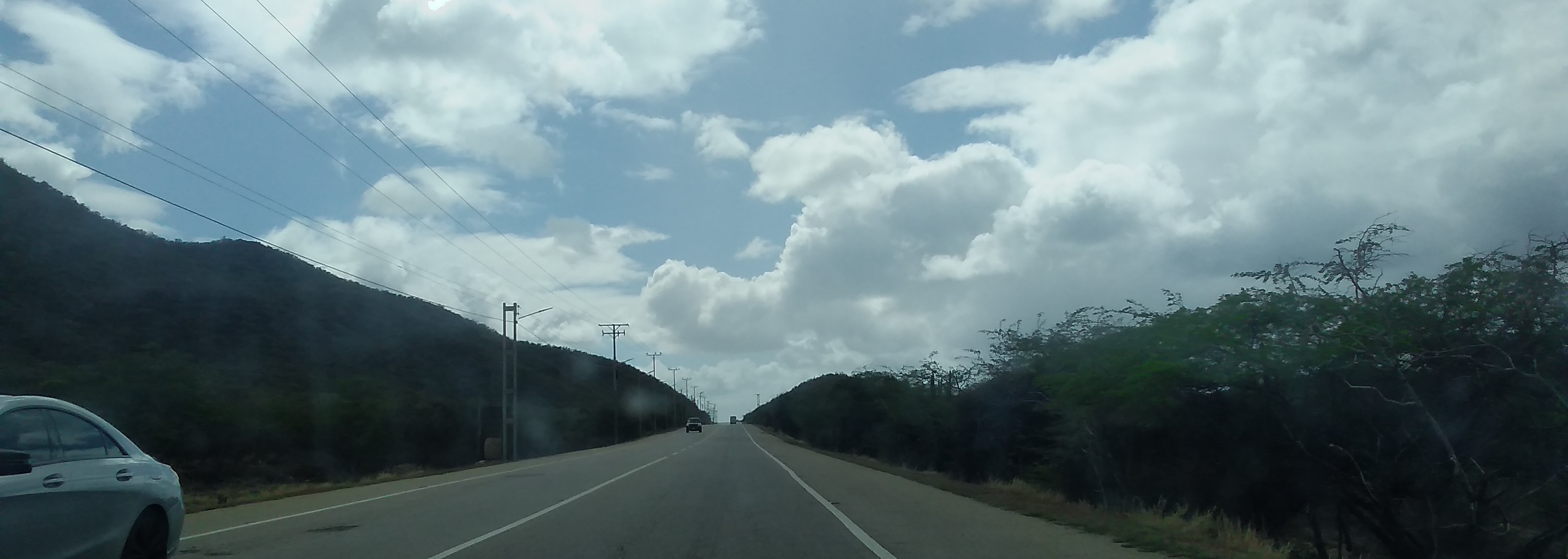 Imagen de Aruba, representando la expansión global de nuestros servicios de contabilidad y consultoría